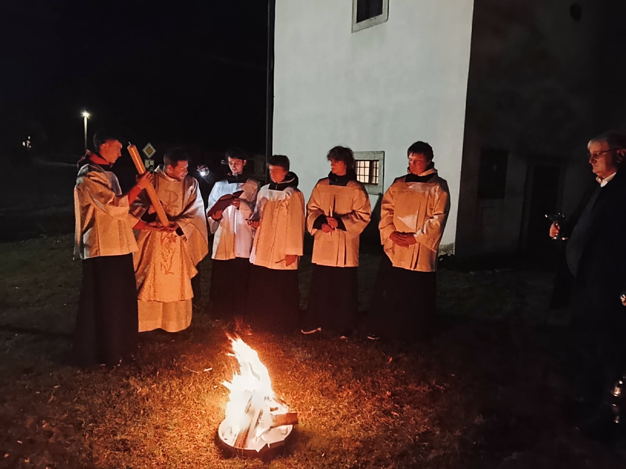 Velikonoční vigilie - Bílá sobota v Budči